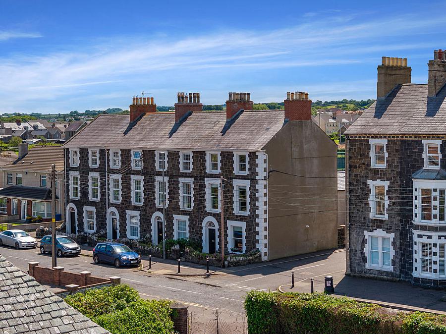 4 Babington Terrace