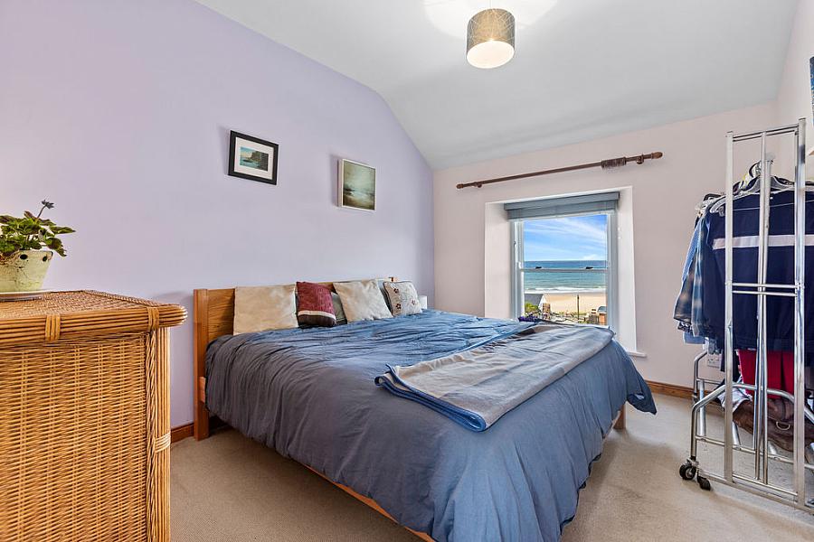 4 Babington Terrace