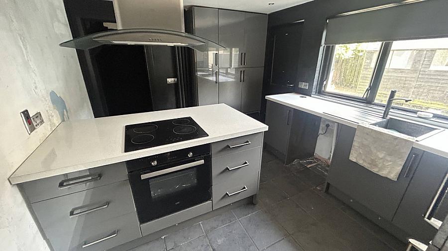 1023 Windyhall Park
