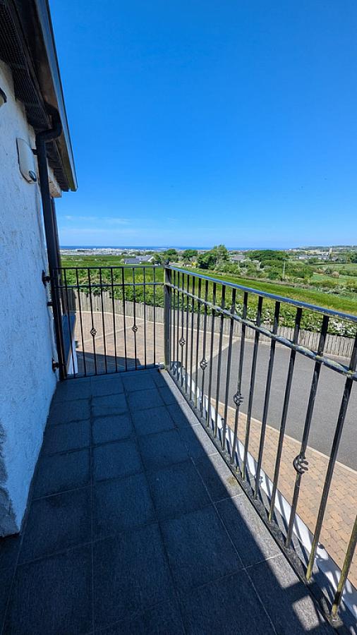 5 Hillcrest View 5 Hillcrest View