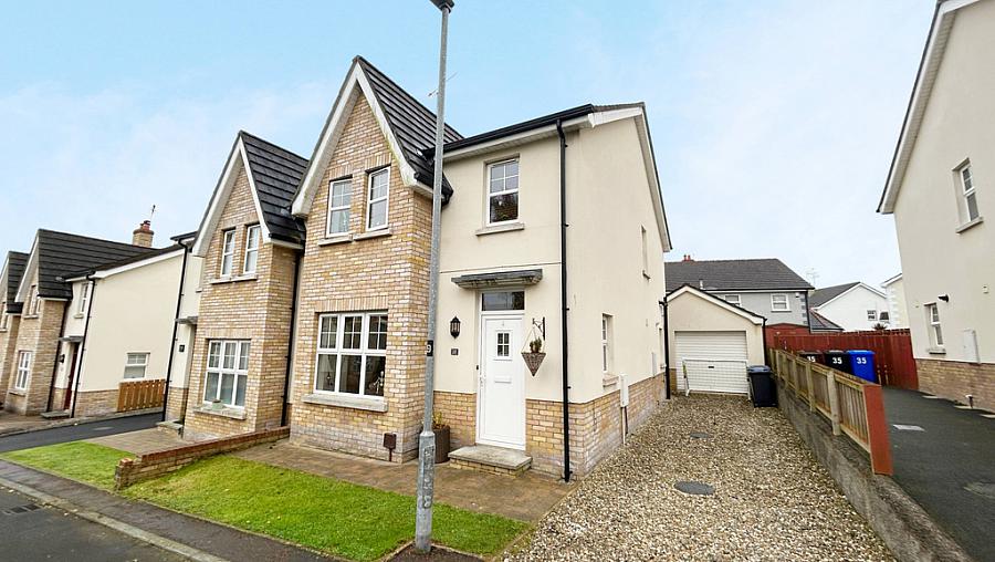 37 Greenhall Court