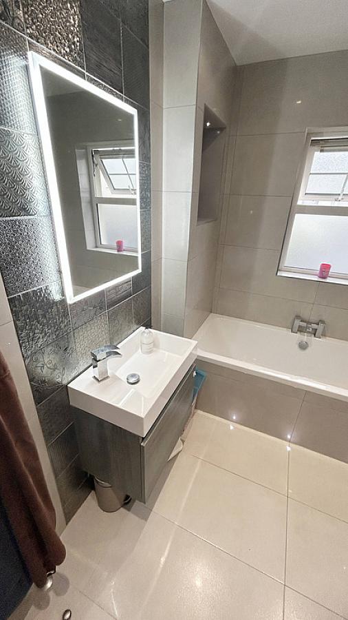 37 Greenhall Court 37 Greenhall Court