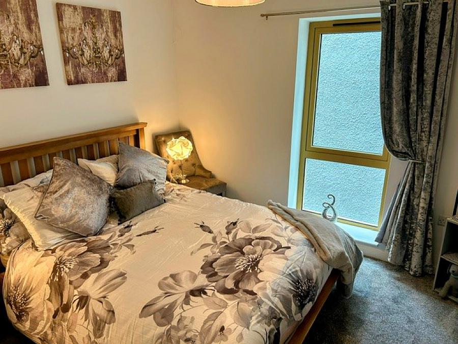 Apt 10 , Riverview Court
