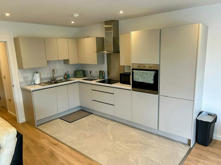Apt 10 , Riverview Court