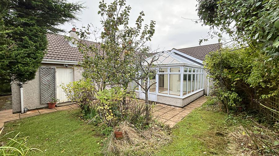 16 Castlewalk