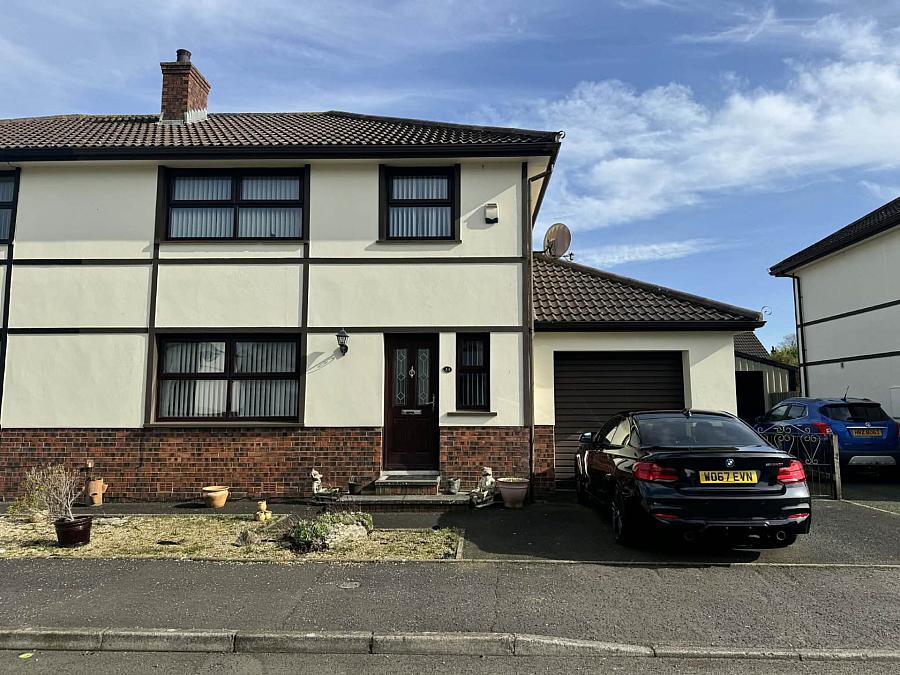33 Middleton Park, Islandmagee, Larne, BT40 3XA