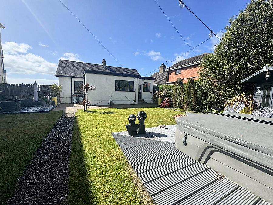 11 Rhanbuoy Park