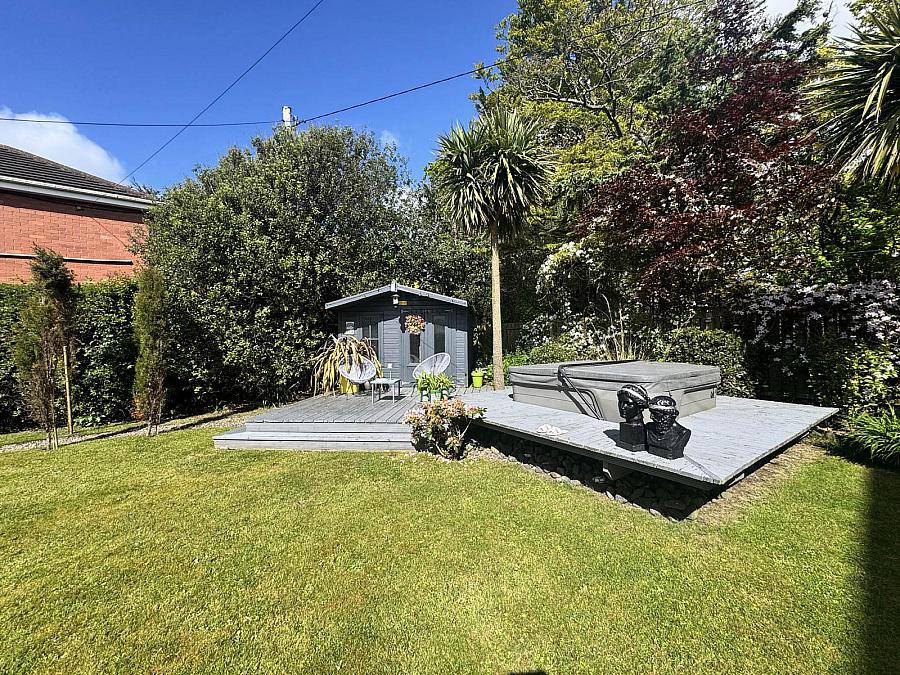 11 Rhanbuoy Park