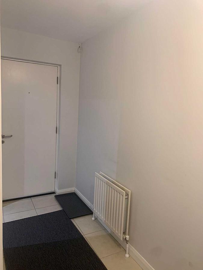 1D Library Square Kent Street