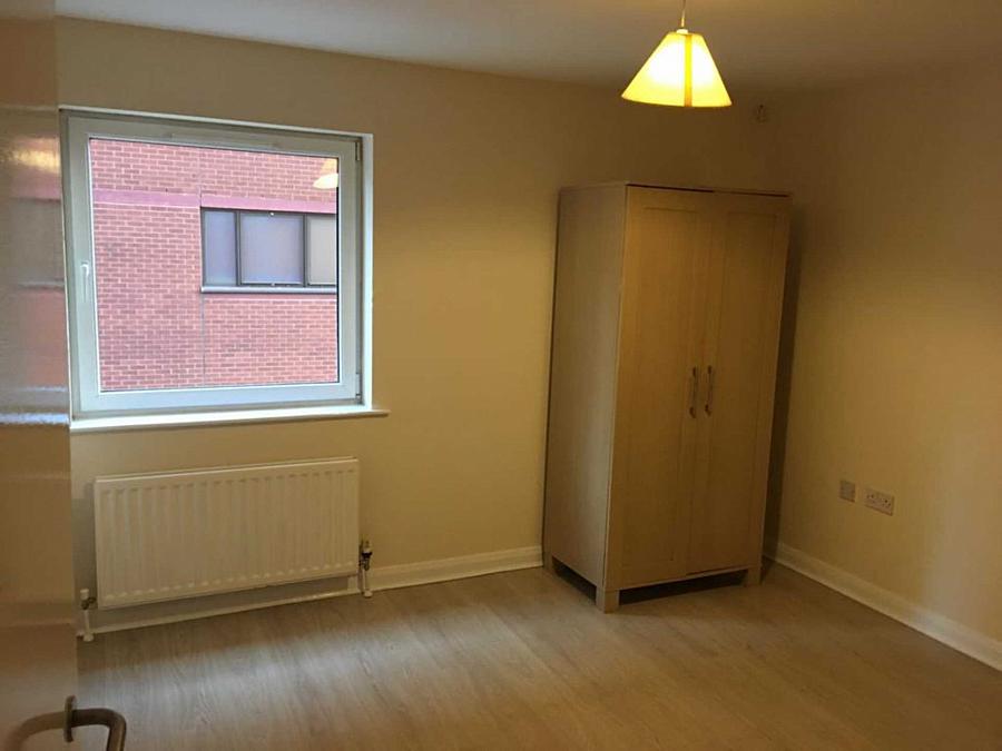 2E Library Square Kent Street