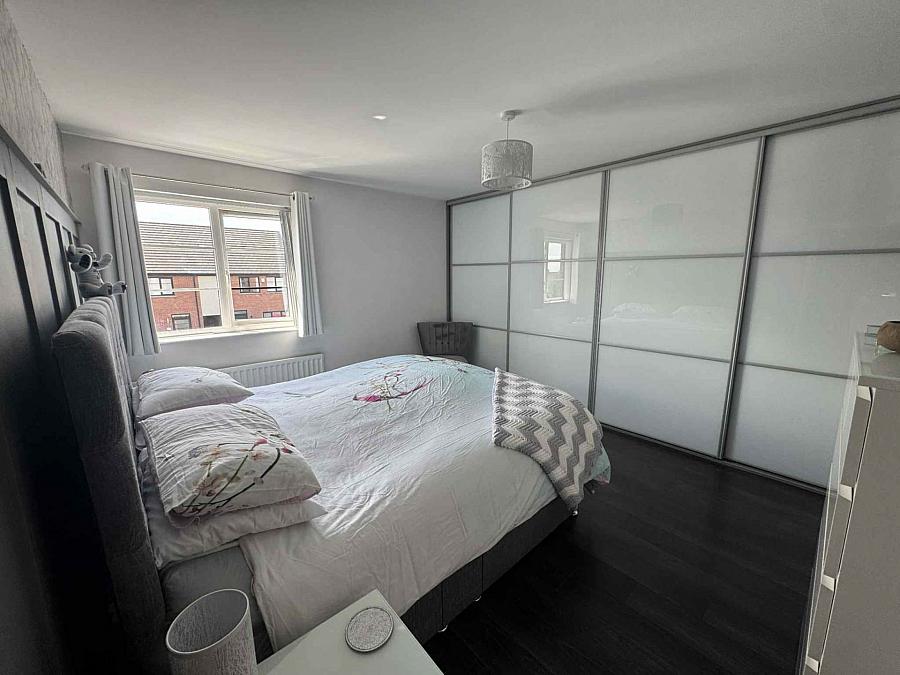 5 Highgrove Gate