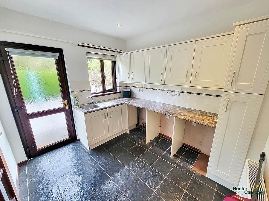 9 Heston Drive