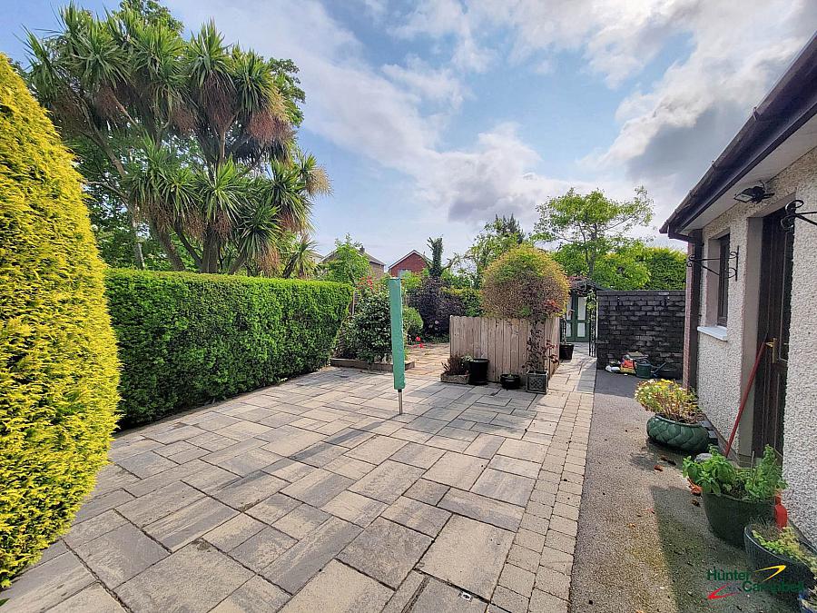 9 Heston Drive