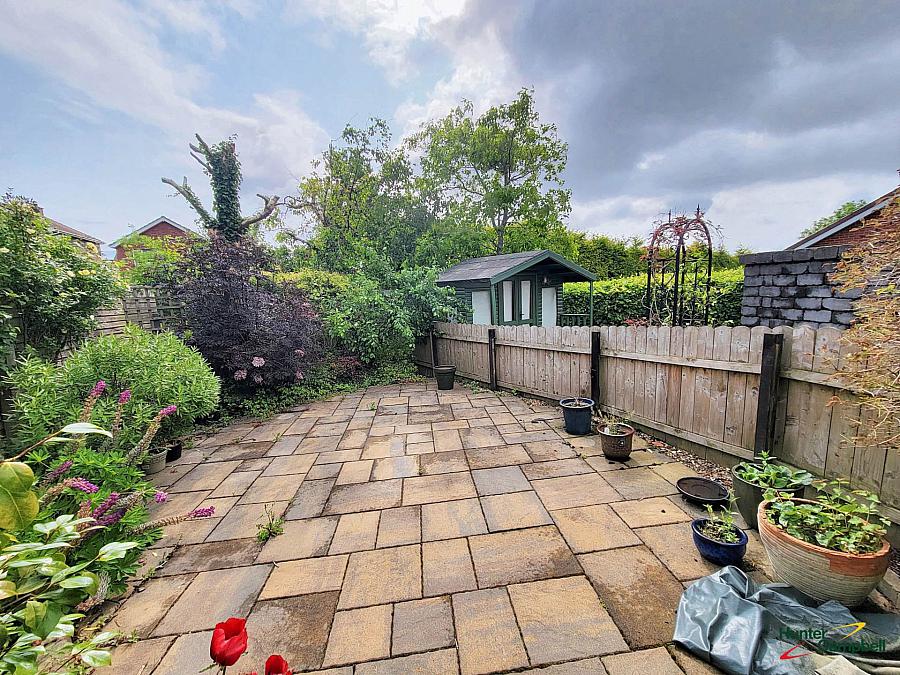 9 Heston Drive