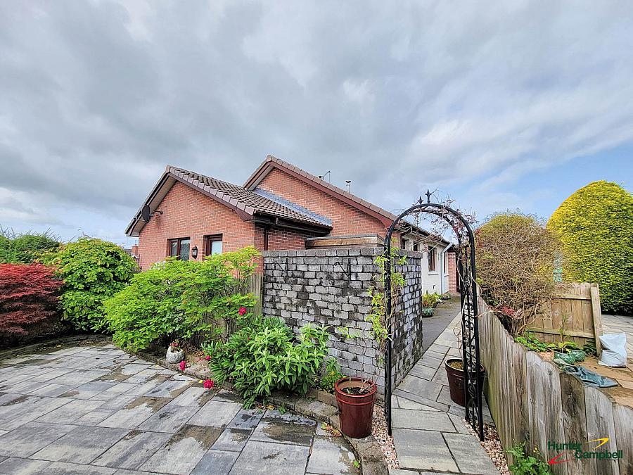 9 Heston Drive