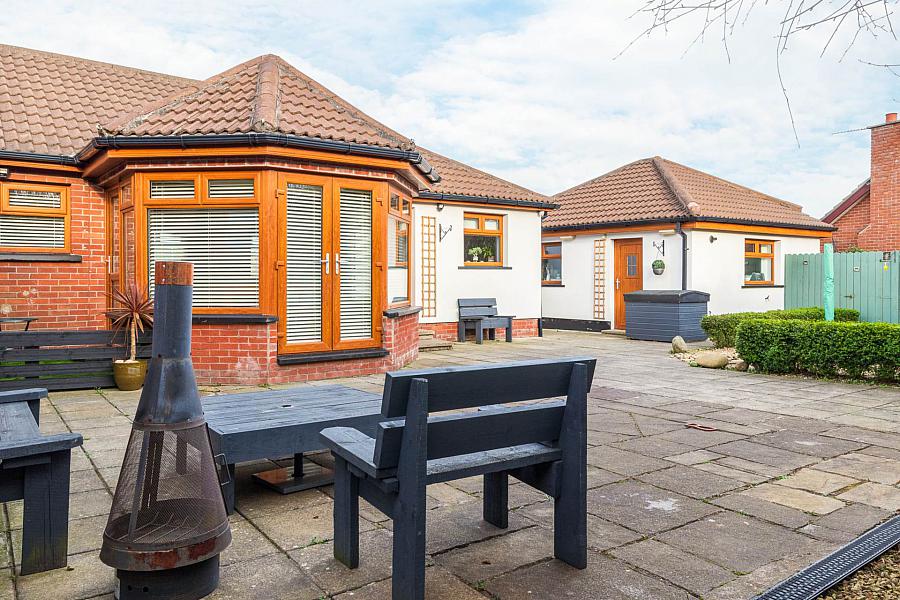 32 Brooklands Park