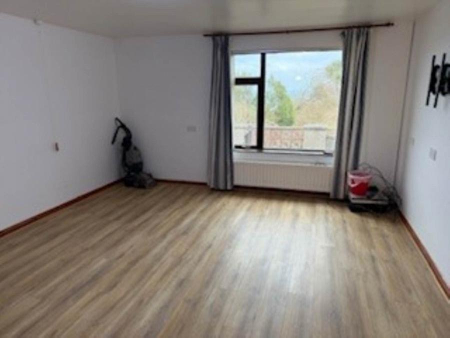 26 Ashvale Park