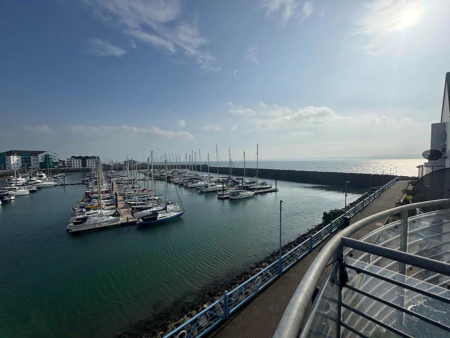 9 Swifts Quay