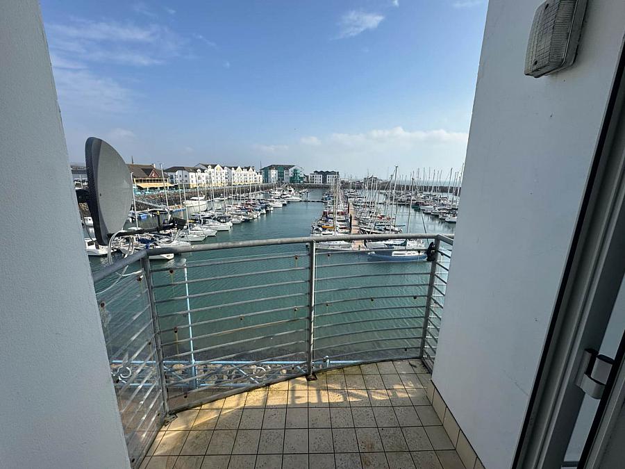 9 Swifts Quay