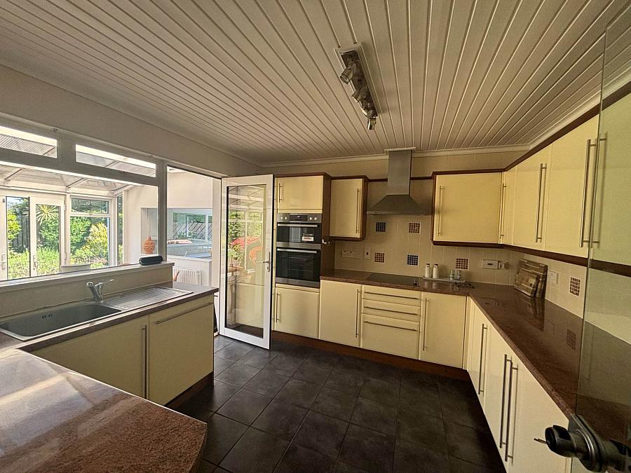 51 Downshire Gardens