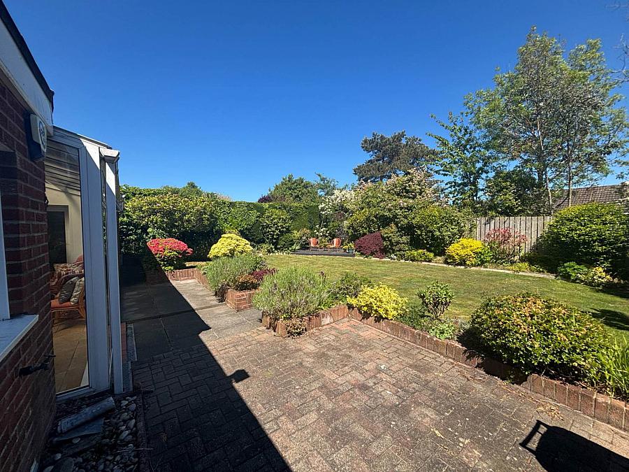 51 Downshire Gardens