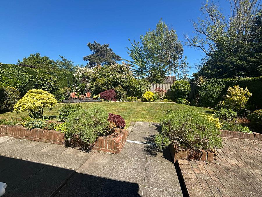 51 Downshire Gardens