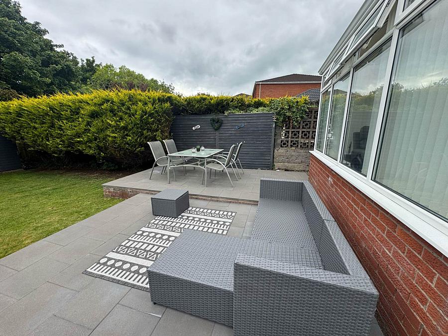 15 Brooklands Drive 15 Brooklands Drive