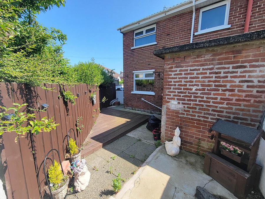 1 Coronation Crescent
