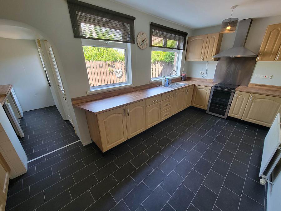 1 Coronation Crescent