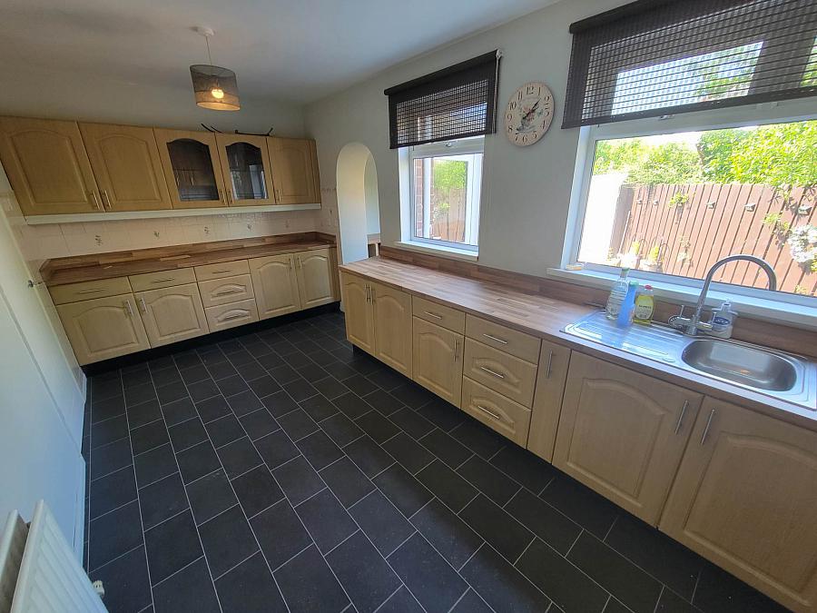 1 Coronation Crescent
