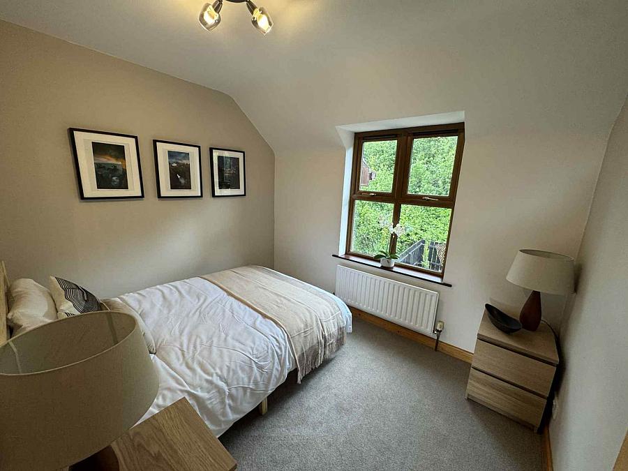 45 Meadowbank