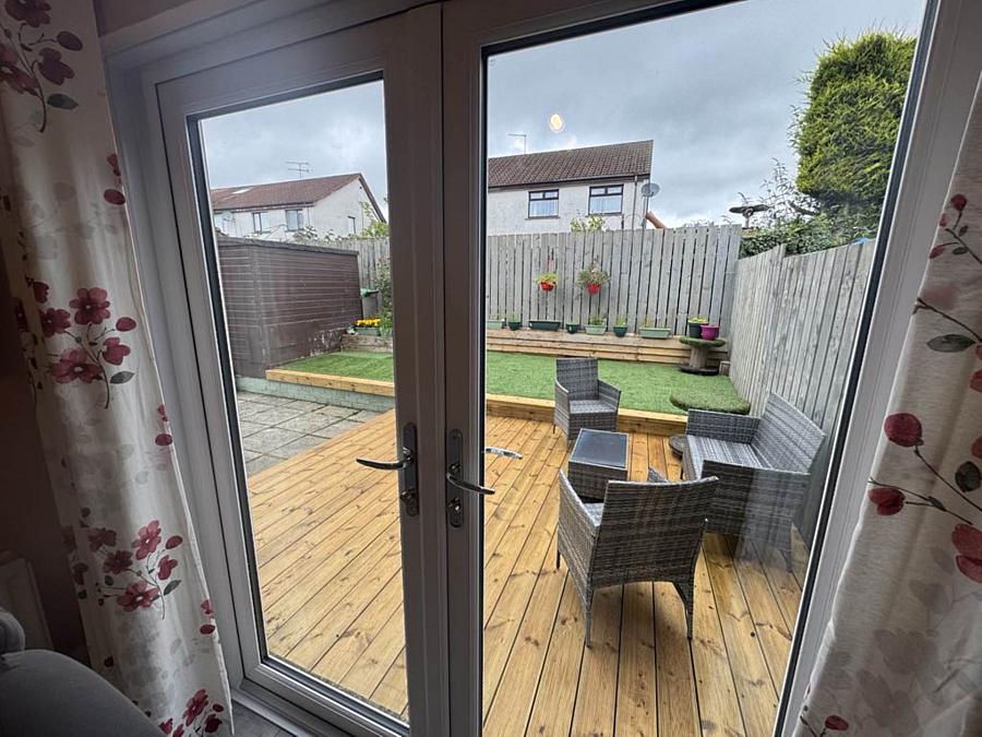 12 Leicester Park