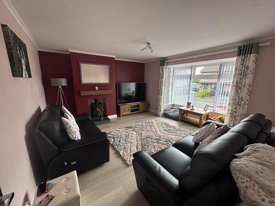 12 Leicester Park