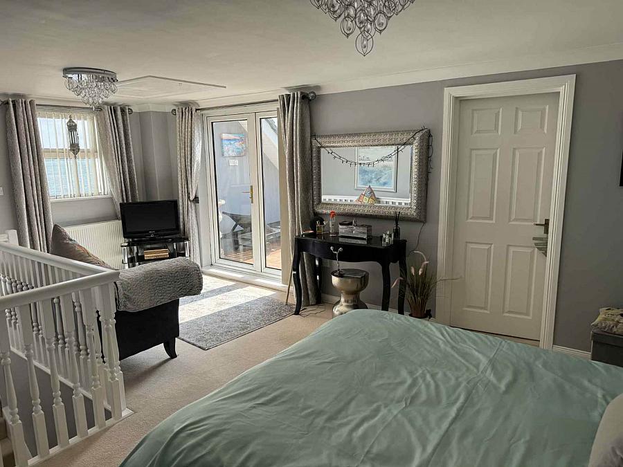 48 Swifts Quay