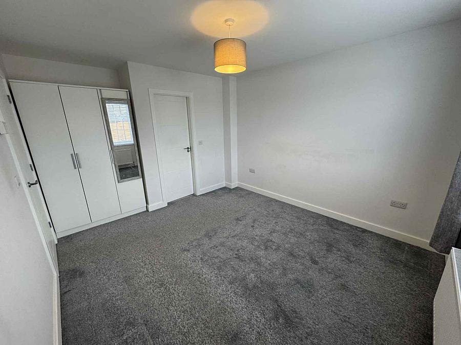 5 Bashford Park Lane