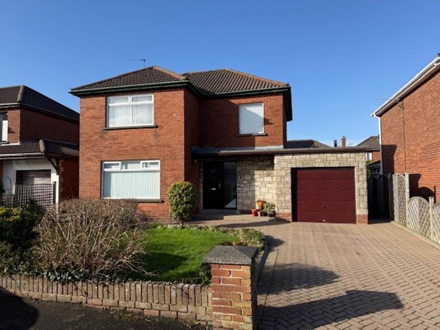 7 Alexander Park, Carrickfergus, BT38 7LL