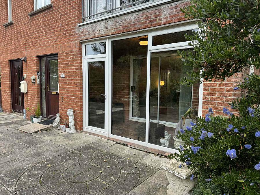 1 Brooklands Drive 1 Brooklands Drive