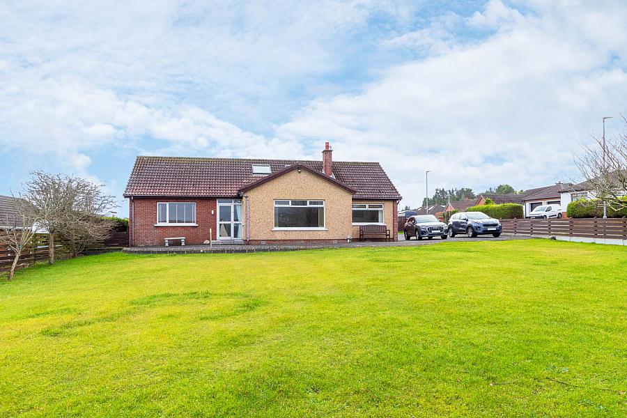 45 Brooklands Park, Whitehead, Carrickfergus, BT38 9SN