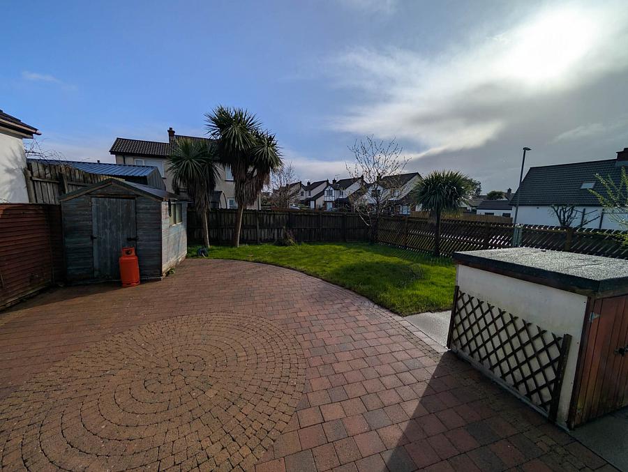 48 Broadlands Gardens