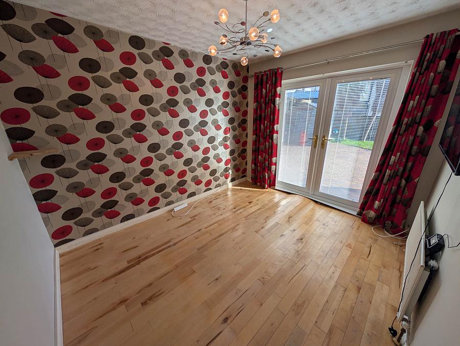 48 Broadlands Gardens