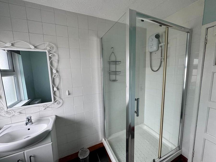 7D Glassisllan Grove