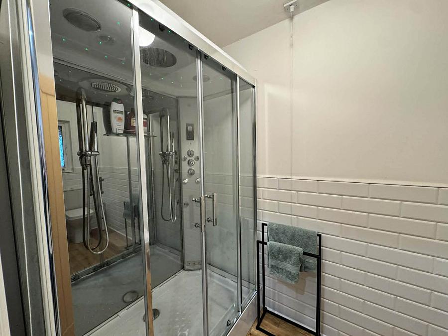 10 Meadowbrook
