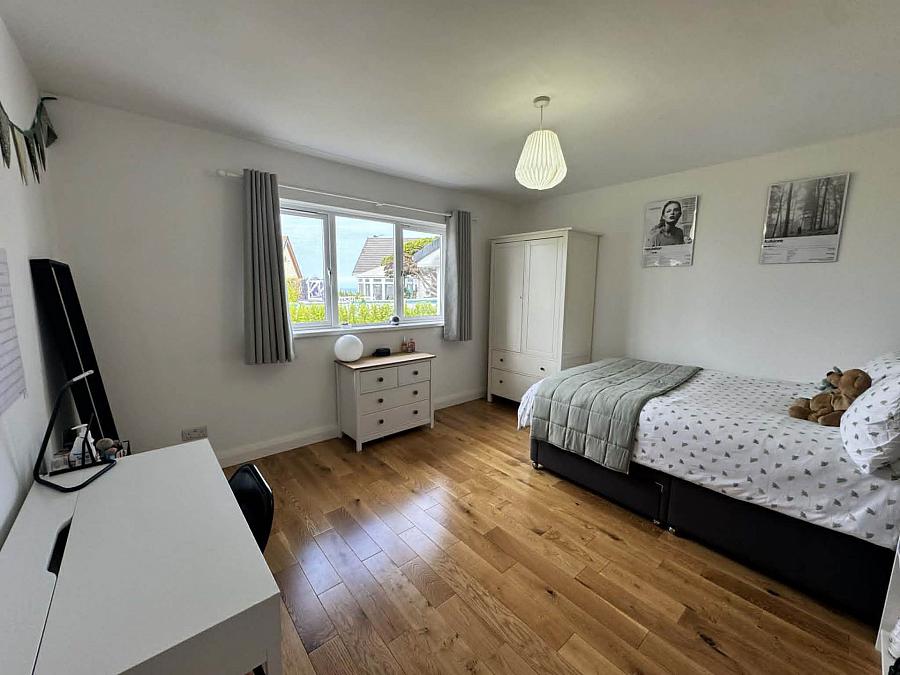 10 Meadowbrook