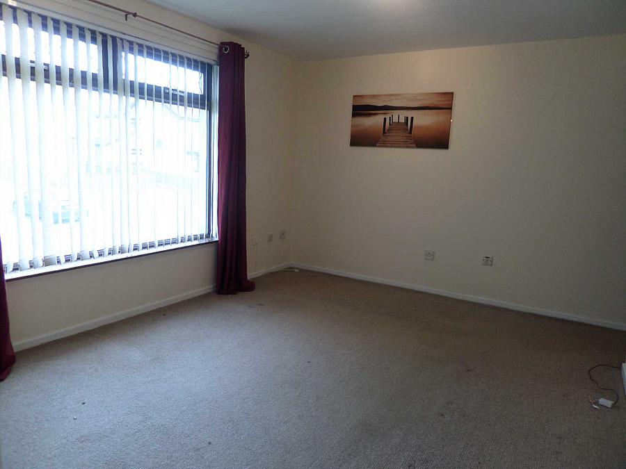 10d Grange Park