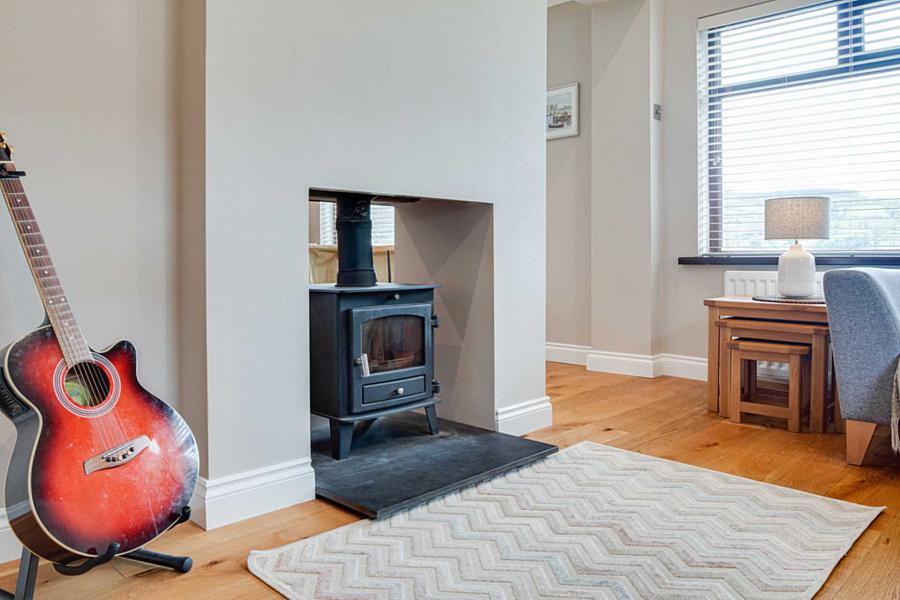 6 Moss Close