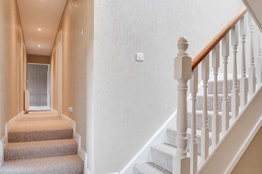 6 Moss Close