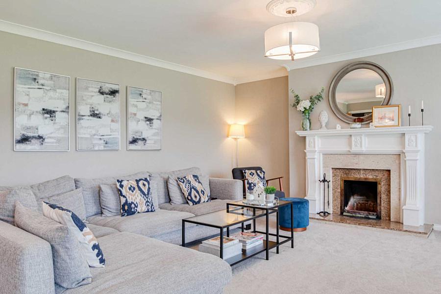 6 Moss Close