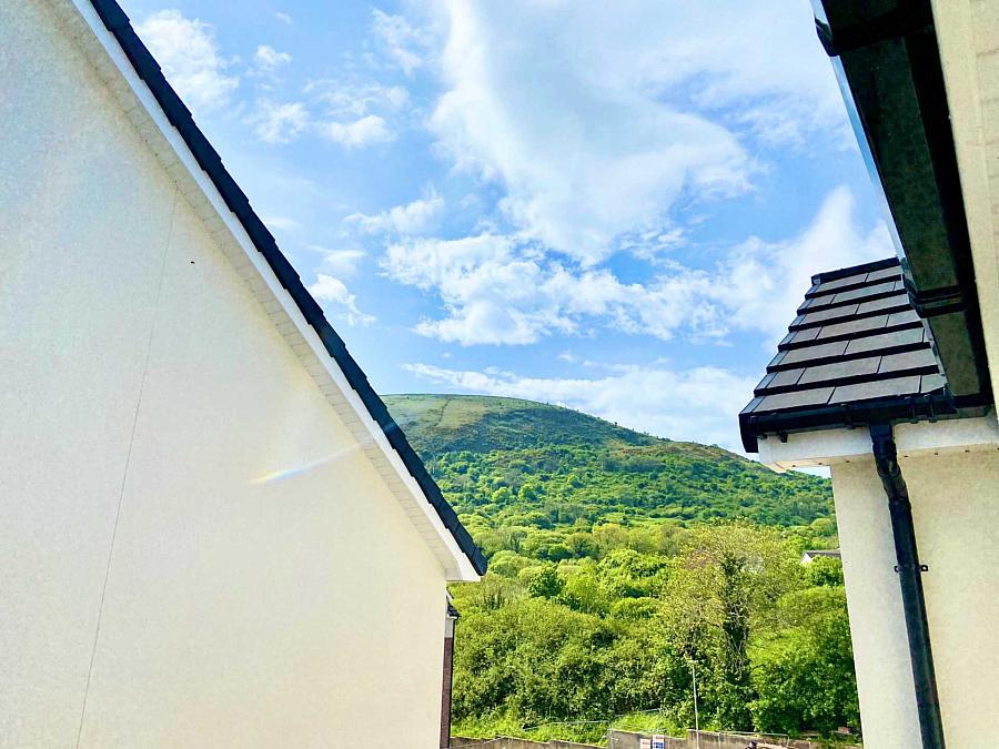 Apt 3 22 Highgrove Meadows Ballygomartin Road