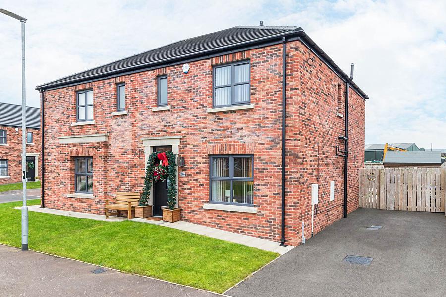 56 Upper Gateside Grove, ballyclare, BT39 9WN