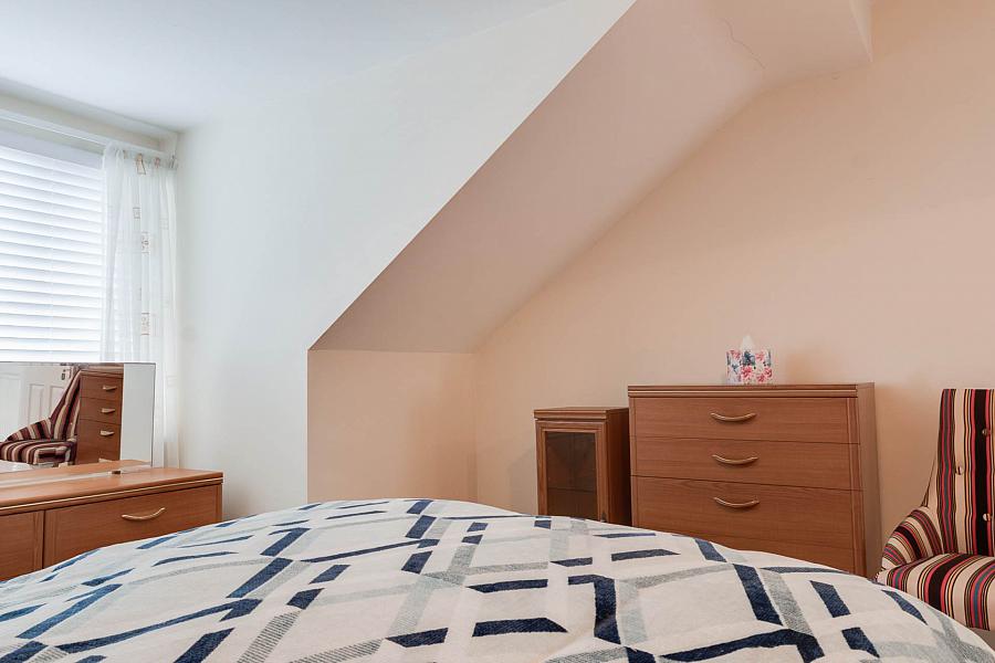 2 Castlebrook Way